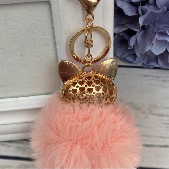 Crystal & Pearl Fox Pale Pink Pom Pom Keychain - Picture 13 of 16
